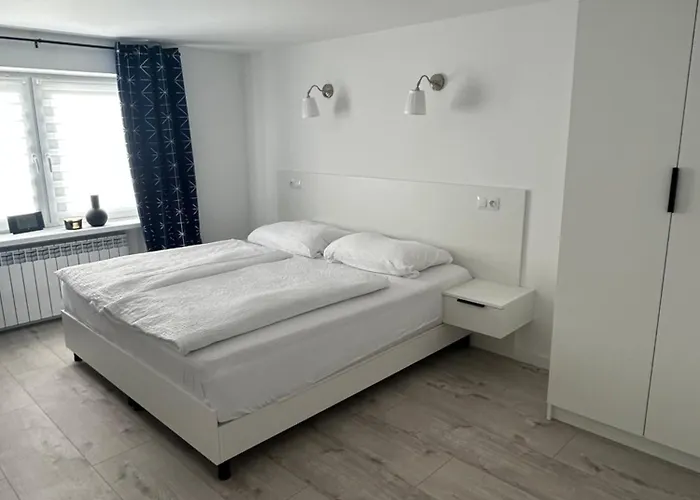 Puhlmann ホームステイ ミエンジズドロイェ